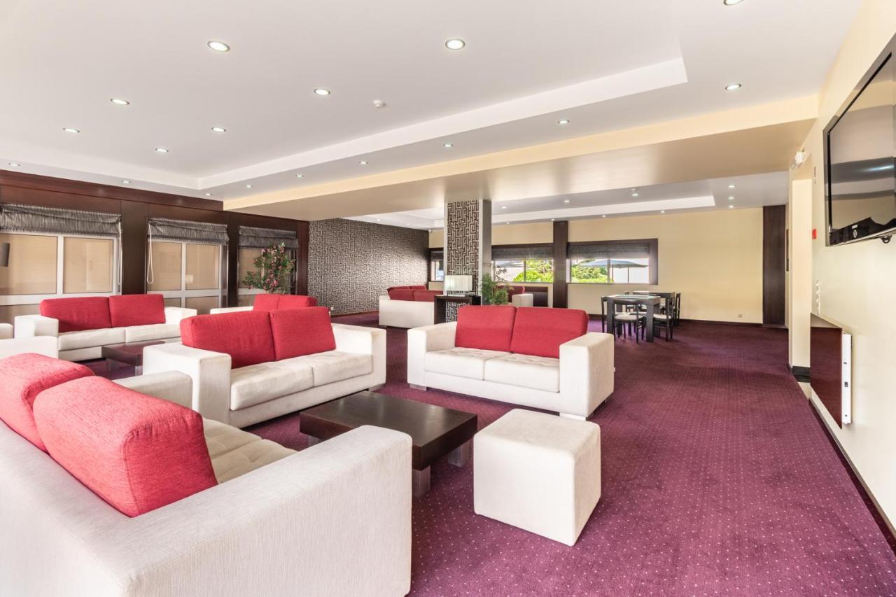 Hotel Colmeia Monte Real