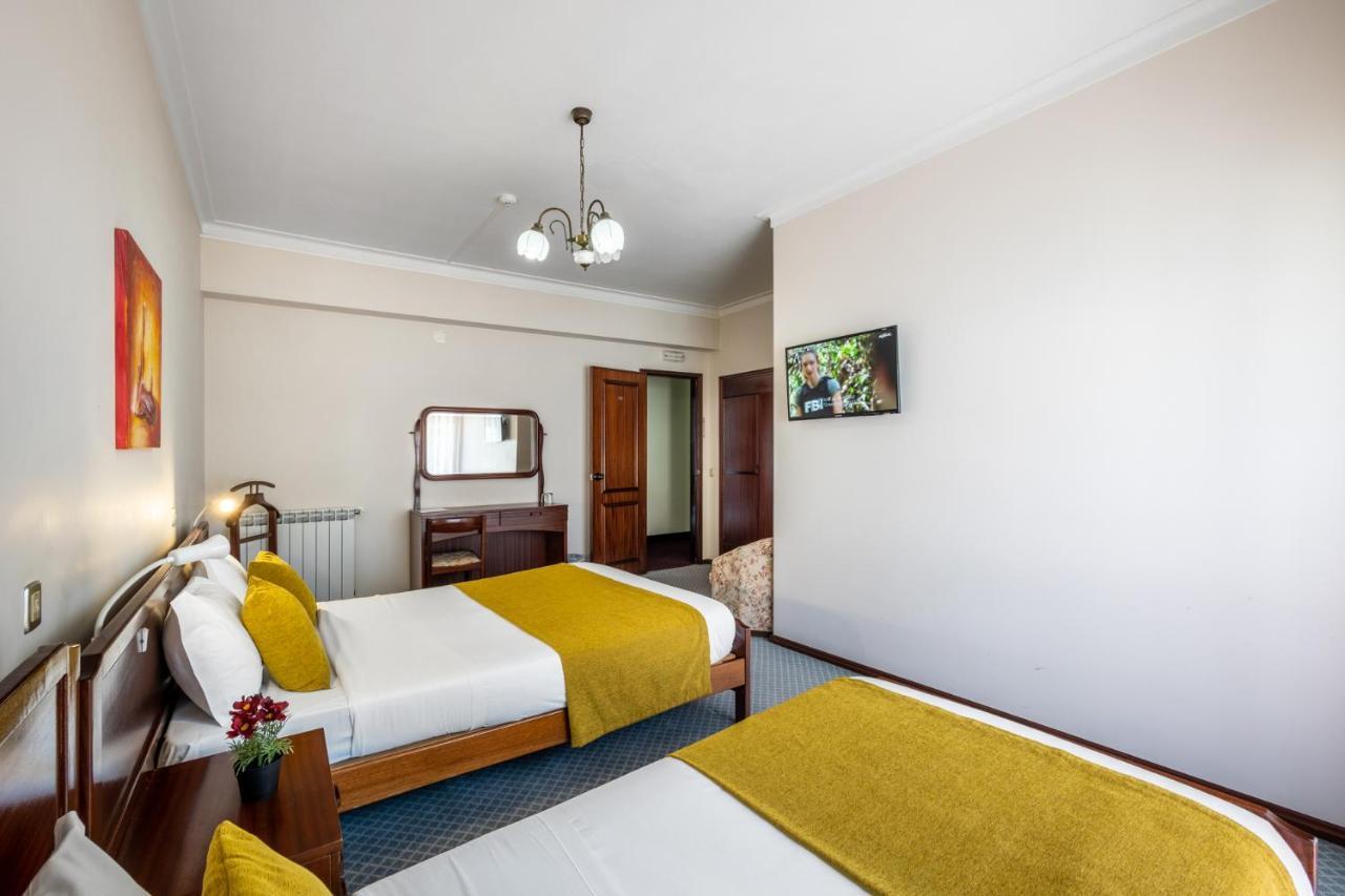 Colmeia Hotel 3*